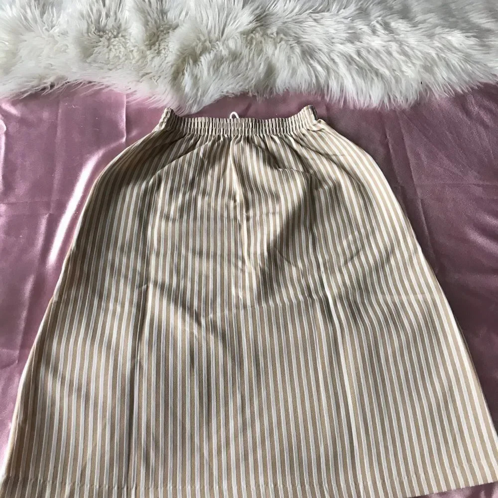 Unique Retro striped skirt - Picture 7 of 12